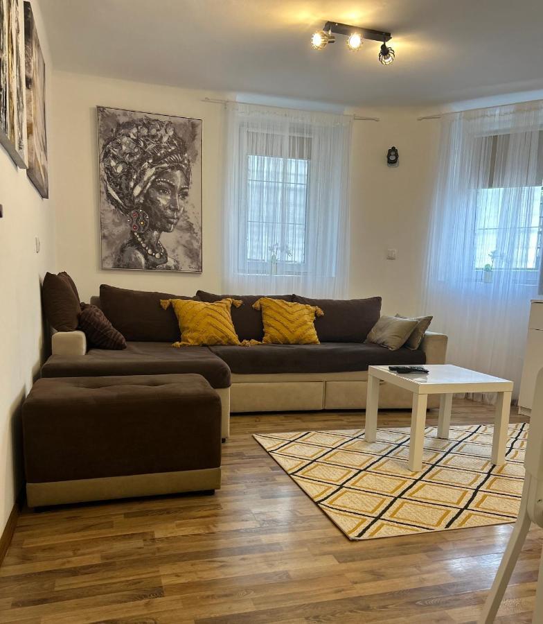 Lana Apartman Beograd Bagian luar foto